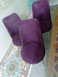 ميز طعام • ٦ كراسي • نظيف