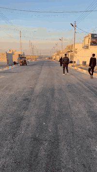 قطعة ارض 100متر في الكرغولية منطقة السرايا في الشارع الرابع سعر ال100 متر 20 مليون وبيها مجال قليل 
تبعد عن القناة 10 دقائق 
منطقة جديدة والعالم جاي تبني بيها وخير من الله
***********
