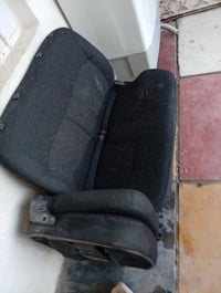 كشنات للبيع سعر 150 قفلهن عنوان الحسينيه 07702646381