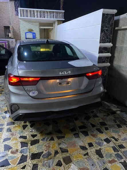 السلام عليكم كيا فورتي موديل 2024 دخول جديد بدون رقم حادثها تبديل3قطع تبديل بنيد ووجاملغين بدون دواخل مكاني بغداد البلديات السعر 142وبيها مجال بسيط والمتافيده يدعيلنه بلزرق الاتصال برقم ***********
