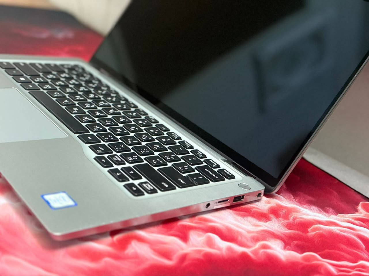 عروض النااار 🔥🔥 مناسب للبرامج الهندسية مثل الاوتوكاد و العاب البوبجي. 
لابتوب دل سلم رفيع جدا من فئة  الجيل الثامن و لمس قلاب 360 درجة ورام 16 كيكا  و هارد512  ssd M.2 NVMe  بنظافة عالية. 

💭 مواصفات اللابتوب⚡⚡⚡⚡ ⬇️

Dell Latitude 7400 2in 1 
Core i7 - 8 th 
Ram: 16 GB 
Hard: 512 ssd GB - SSD
Graphic card: Intel (R) HD Graphics 620 - 8 GB
Screen: 14 Inches 
Keyboard: English - Arabic

لابتوب Dell Latitude 7400 2in 1 
كوراي 7 - الجيل الثامن
رام: 16 كيكا 
هارد: 512كيكا - SSD
كرت شاشه داخلي 8 كيكا 
حجم الشاشه 14 انج لمس
كيبورد ضوئي - ليزري ( عربي - انكليزي) شاشة لمس
السعر: 500 الف دينار فقط.

🎁🎉  الهدايا والملحقات 🎉🎁

♡ حقيبة
♡ ماوس 
♡ شاحنة 

⭐️ يوجد توصيل لجميع محافظات العراق 🚚
♡ 5 ألف لبغداد.
♡ 7 ألف لجميع المحافظات.

📝 للحجز والاستفسار، 
يرجى التواصل معنا عبر ماسنجر الصفحة
او عبر الواتساب: ***********
🤝 مركز نانو تكنولوجي 
لبيع وشراء اللابتوبات المستخدمة في العراق
العنوان: بابل - المحاويل - حي الاسرة 

ضمان من اي عطل لعشرة أيام لجميع القطع.
