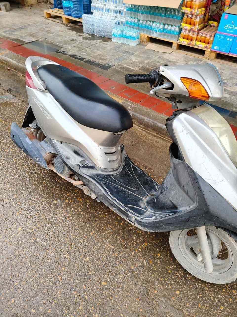 دراجه بريز للبيع نضيفه كهربائيات كلها شغاله مكينه ما مفتوحه السعر مليون


**إذا كنت صاحب هذا الإعلان وتريد حذفه لأي سبب، رجاءا أرسل رسالة إلى الدعم الفني**