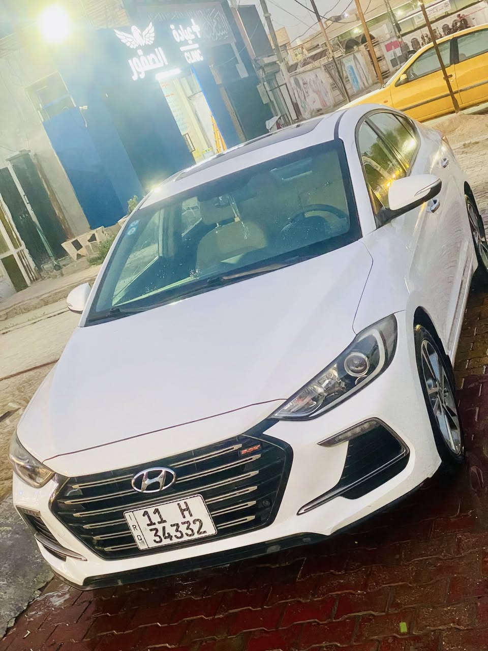 2019 سوبر 
فول 1/1
ماشيه 43 كم حقيقي
كفاله من الصبغ عدا ملاحظات بسيط جداً
عنواني بغداد
***********
