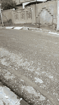 للبيع بيت المساحة 233.6 متر مربع /طريق بغداد خلف اعدادية الوليد بناء قديم صالح للسكن طابو صرف بأسم شخص واحد لمزيد من المعلومات الاتصال على الرقم ***********
