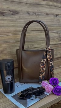 حقيبة توت • سكارف • توصيل المحافظات
