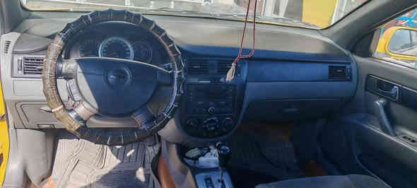 سلام عليكم وبتره 2012 سياره جاهزه كيرر مكينه مكفولات سياره جاهزه منضومت تبريد جديده كله شغال سياره مال جناي مال باب رزق مكان سياره شهداء البياع 60 وبيهه مجال ***********  هيه مصفره
