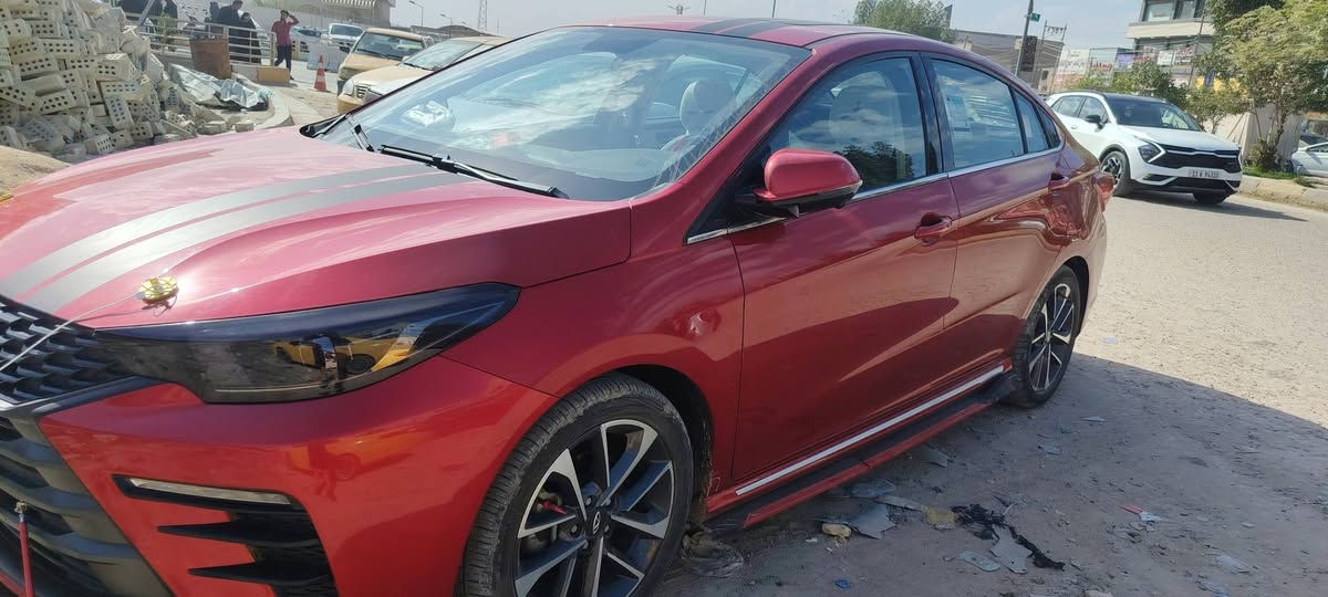 السلام عليكم تم تنزيل السعر لئن محتاج فلوس
شيري أعلى فئة  

1 شيري اريزو 6 موديل 2023؟؟؟استلام 2026

2 حجم المحرك 1.5 تيربو

3 كير اتو ماتيك 9 نمر

4 8 ايربك

5 سلايد روف

6 حساس خلفي

7 لايت ليد

8 كشاف ليد

9 بك لايت ليد

10 ويل 17

11 مفتاح التشغيل بصمه

12 شاشه كبيره

13 كاميرا دواره

14 4 كاميرات360 درجه

15 اناره داخليه ليد

16 كشنات جلد

17 كروز سرعه

18 اوضاع قياده 2 نورمل وسبورت

19 تبريد لمس

20 تشغيل عن بعد

21 تبريد قطعتين

22هاند بريك بصمه

23 مرايه كهرب

24 نظام مانع انزلاق

25 اتو هولد

26 قفل النوافذ عن بعد

حالياً ماشيه السياره 9 الف

( بيها ضربه بالباب مال صدر وراجعه بارد وصبغ بيها شبر     ) 

بعد بيهه هواي موصفات

وضمان شركه السراب 

السعر 120 سياره بعدهه اخت زيرو وبعد بيهه موصفات
***********
