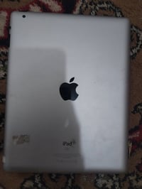 ايباد 5للبيع السعر 100او بيه مجال رقم الهاتف 07887969926