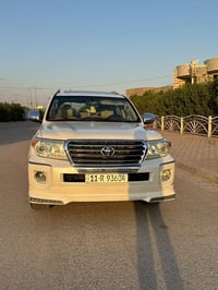 لاندكروزر ٢٠١٤ • مشي ١٠٦ الف • مكفولة