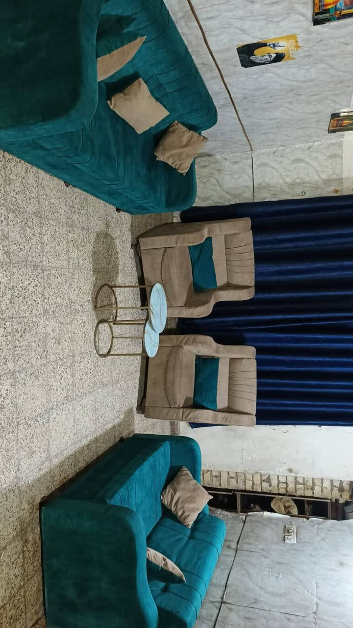 تخم ٧ مقاعد اخو جديد اي ضرر مابي سعر ٢٠٠ بي مجال مع طبلات مكان لبياع *********** يوجد واتساب
