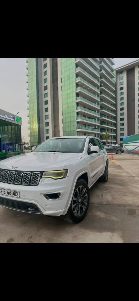 � للبيع | Jeep Grand Cherokee Overland 2018 | وارد خليجي 🇦🇪 | فل مواصفات
بيع او مراوس ب كامري او كورلا فقط 

أوتوماتيك 8 سرعات
✅ ماشية 88 ألف كم فقط
✅ تعليق هوائي (Air Suspension)

المواصفات:
✔️ جلد فاخر
✔️ تبريد وتسخين للمقاعد
✔️ بانوراما
✔️ شاشات
✔️ كاميرا
✔️ حساسات أمامية وخلفية
✔️ ذاكرة مقاعد
✔️ بصمة تشغيل
✔️ وجميع الكماليات

📌 السيارة نظيفة جداً، بيها ربع جامَلِغ صبغ فقط، والباقي كفالة.
📄 رقم بغداد.

💰 السعر: 240 ورقة قابل للتفاوض بالمعقول بعد المعاينة.

📍 العنوان: بغداد / أبو غريب
***********
📞 للاستفسار والمراسلة على الخاص أو الاتصال
