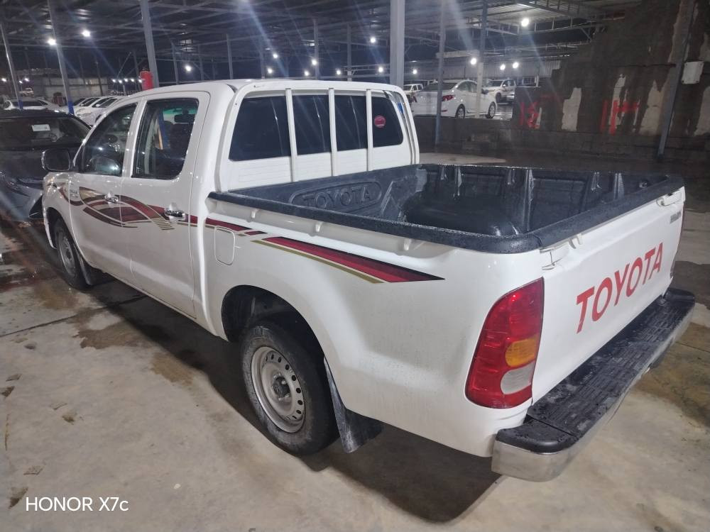 تويوتابيكاب موديل ٢٠٠٩ سعودي ٣بارجةبةخ سةنةوي جديد ٢٠٣٠ زؤر خاوينة جةمبي هةية ساردةكوتي هةية مةكينة كير بةشةرت شوين قةزاي خةبات *********** أربيل, العراق
