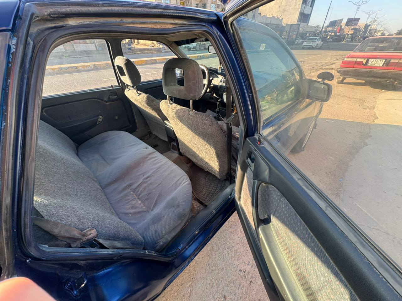 رقم صلاح الدين
السياره خير من الله 
صدر جديد 
تخم تاير 
ويل 15 بلادي 
سستم مسجل وسماعات شاشه 
كهربائيات كلها شغاله. مكينه 16 بيها تنقيص دهن  30وبيها مجال قليل للشراي 
ملاحظه بيع فقط خابرني ودلل عنوان تكريت صلاح الدين 
هاتف ***********
