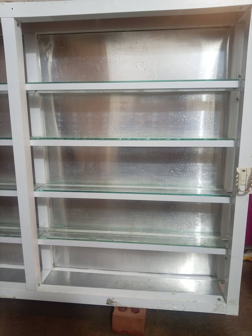 رف الالمنيوم مال اسواق بعده جديد فوووول نظافه
اي استفسار اتصل بالرقم ***********
