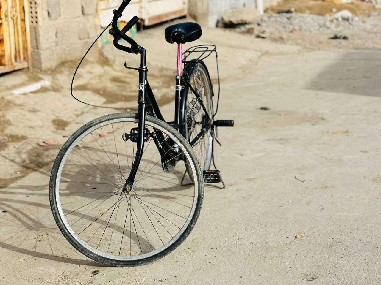 سلام عليكم  باسكل البيع الحجم 26 باسكل كامل مكمل ما عوزه اي شي وسعر 85وبي مجال  وهاذه رقمي ***********
