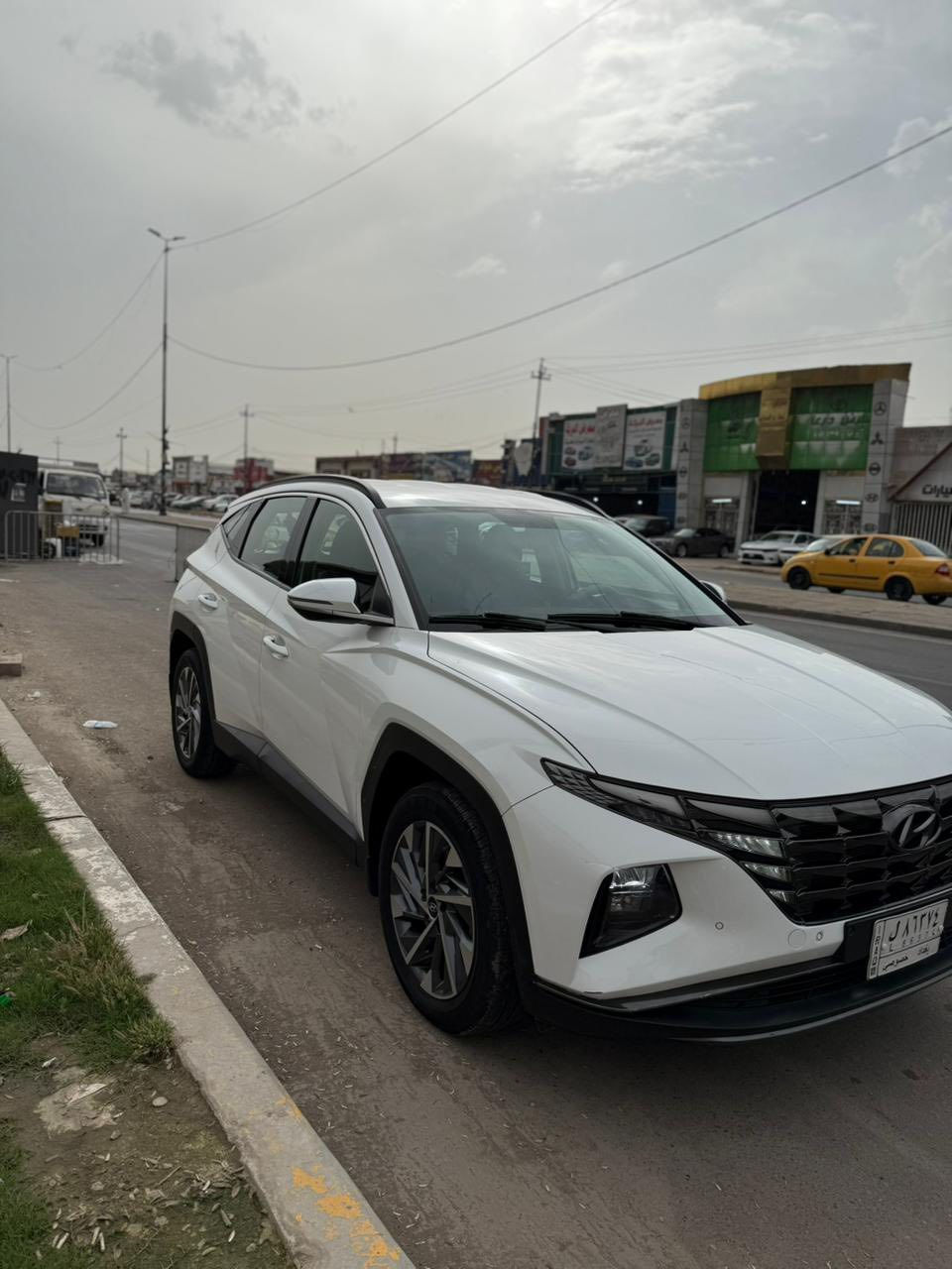 السلام عليكم توسان 2022 خليجي سياره فول عدا البنراما سياره حيل جديده ومكفوله حته من البارد ماشية ١٥٦ الف قابلة للزيادة رقم بغداد باسمي تحويل مباشر سياره ع وضع الشركه كلها برغي مامفتوح بيها السعر ٢٠٧ مكاني بغداد الدورة رقم الهاتف ***********
