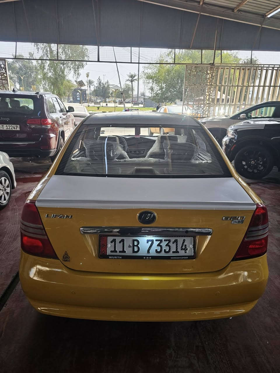 سلام عليكم عندي اليفان 620 سياره جديدة صدر تخم تاير رقم انكليزي بسمي مكينة كير عادي موديل 2013 غرامات هئية صفرة السعر 50 ورقة تليفون *********** بغداد مدينة الصدر الاورفلي معارض الحبيبية
