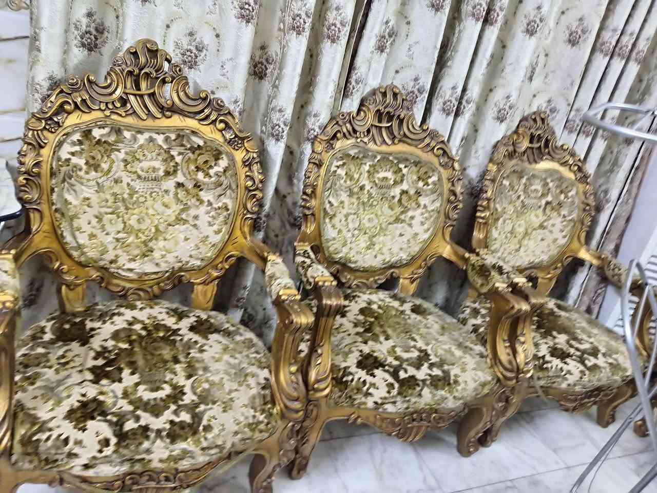 السلام عليكم تخم مصري للبيع شوفت عينك كامل ب ٤٥٠ وبي مجال بصيط بغداد البلديات ***********
