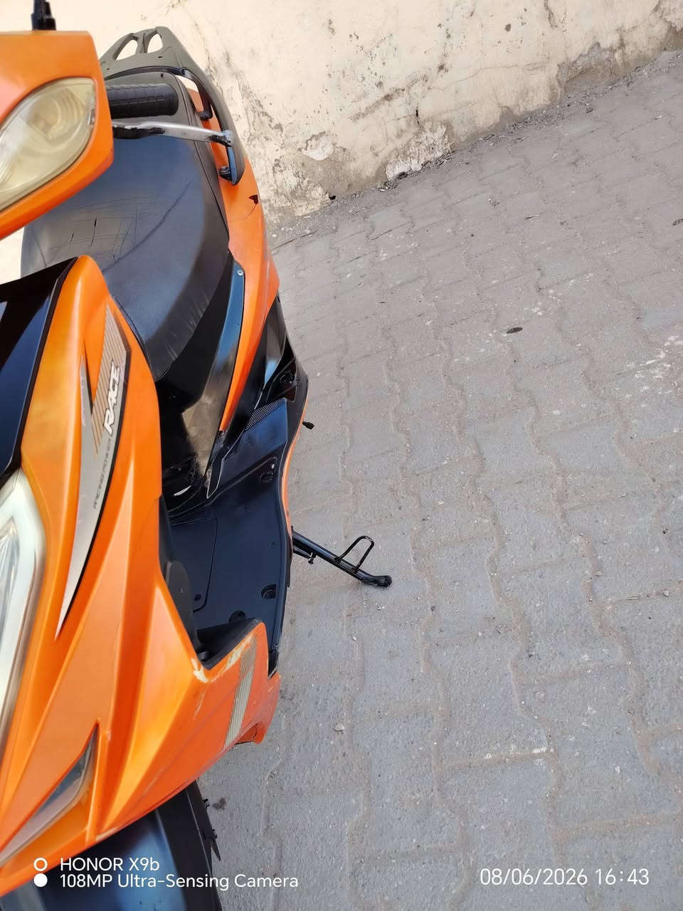 دراجه سكنس برغي مامفتوح بيهه *********** كهربائياته كلهه شغاله سلف لايتات اشاير شلعه ومعدل سعرهه 350 بيه مجال
