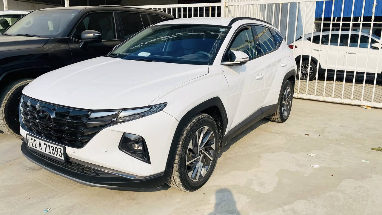 توكسان 2023خليجي
كفاله من الصبغ والتبديل بيها بارد قليل
ماشيه ١٠٢الف
فول عده البارد قليل بيها
مكان واسط العزيزيه 
***********
