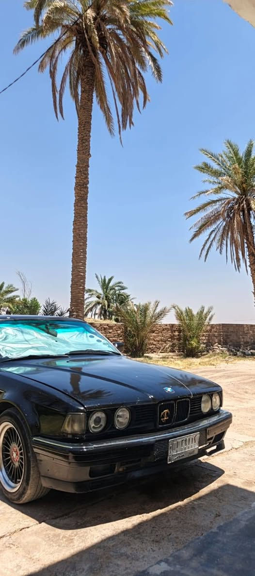 السلام عليكم للبيع  740 موديل 91 مكينه كير شرط صدر كهربايات لا خياس لا ضربه بس صبغ  جماليه تبريد ثلج رقم انبار شرط التحويل مكاني صلاح الدين تكريت السعر 55 بيه مجال وترهم مراوس.   . ***********
