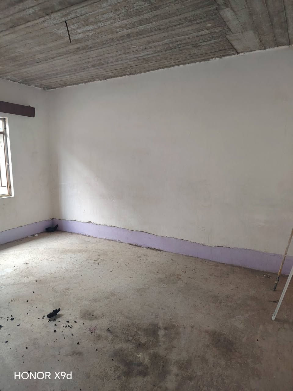 بيت الايجار حي عدن طابق ونص قرب مخلص مجموع الغرف 4نوم وهول واستقبال ومطبخ و صحيات كراج 
السعر 350الف قفل  ***********/ *********** واتساب
