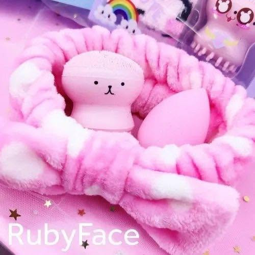 بكج العناية الثلاثي💋♥️😍
ارقى بكج عناية ثلاثي متكامل  يحتوي :::::
🌸 بوند كيووت يجنن كولش مريح وكيوت وقت عنايتك باالبشرة 😍 
🌸 بيوتي بلندر الاصلي٪فرق الاصلي عن الگوبي احذرو تقليدها الاصلية تبقى عمر وياكم مدى طويلة وسهلة دمج الميكب ناعمة ومتتقطع 
🌸 فرشة ال القنديل اليدوية تستخدم للتنظيف العميق للبشرة وازالة كل شوائب والخلايا الميتة من الجلد وتنظيف عميق وسنفرة لاعادة تنشيط دورة دموية للبشرة 
🌸 الشكل والترتيب والنزاكة في بكج البنات الرأقي 😍♥️

سعر البكج الثلاثي ٣ الاف 
🚘 يوجد خدمة توصيل لجميع محافظات العراق ٤ الاف🚘


**إذا كنت صاحب هذا الإعلان وتريد حذفه لأي سبب، رجاءا أرسل رسالة إلى الدعم الفني**