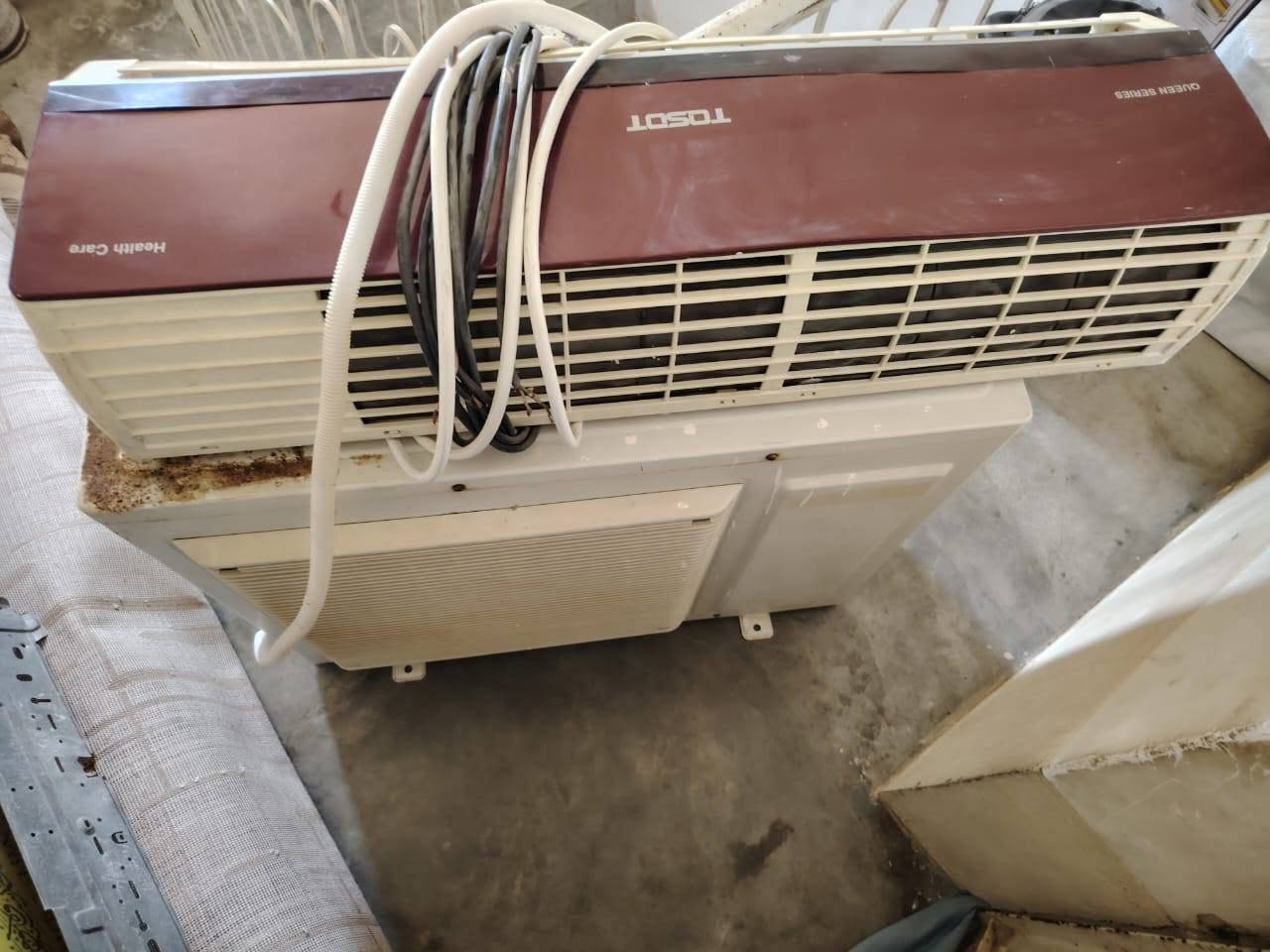 مكلف بالنشر فقط
سبلت نوع توسوت حجم طن ونص شغال كامل ع الفحص سعره 250 وبيه مجال
للأستفسار الأتصال بالرقم.. ***********
