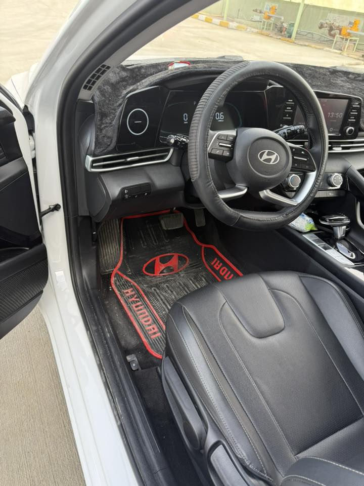 النترا تجميع صيني 2024
كامل مواصفات سلايد فتحة سقف بصمة ماشية8000 كيلو متر

رقم أربيل تحويل مباشر 

المواصفات :

مود درايف ( ايكو , كومفرت , سمارت , سبورت )

كير طيارة 8 نمر

بصمة تشغيل بصمة ابواب

شاشة اصلية

عداد سرعة ديجتل

مقاعد جلد اسود

6 ايرباك (الدشبول الدركة التكم المقاعد)

لايت led نهاري

فتحة سقف سلايد روڤ_+ استيرين رياضي

ويل رياضي حجم 17

تبريد قطعتين

مري كهرباء+ اشاير بالمري

كروس سرعة وفول تحكم ستيرن

حساسات خلفية + كاميرا

سايد بريك كهربائي

سعر 145
***********
