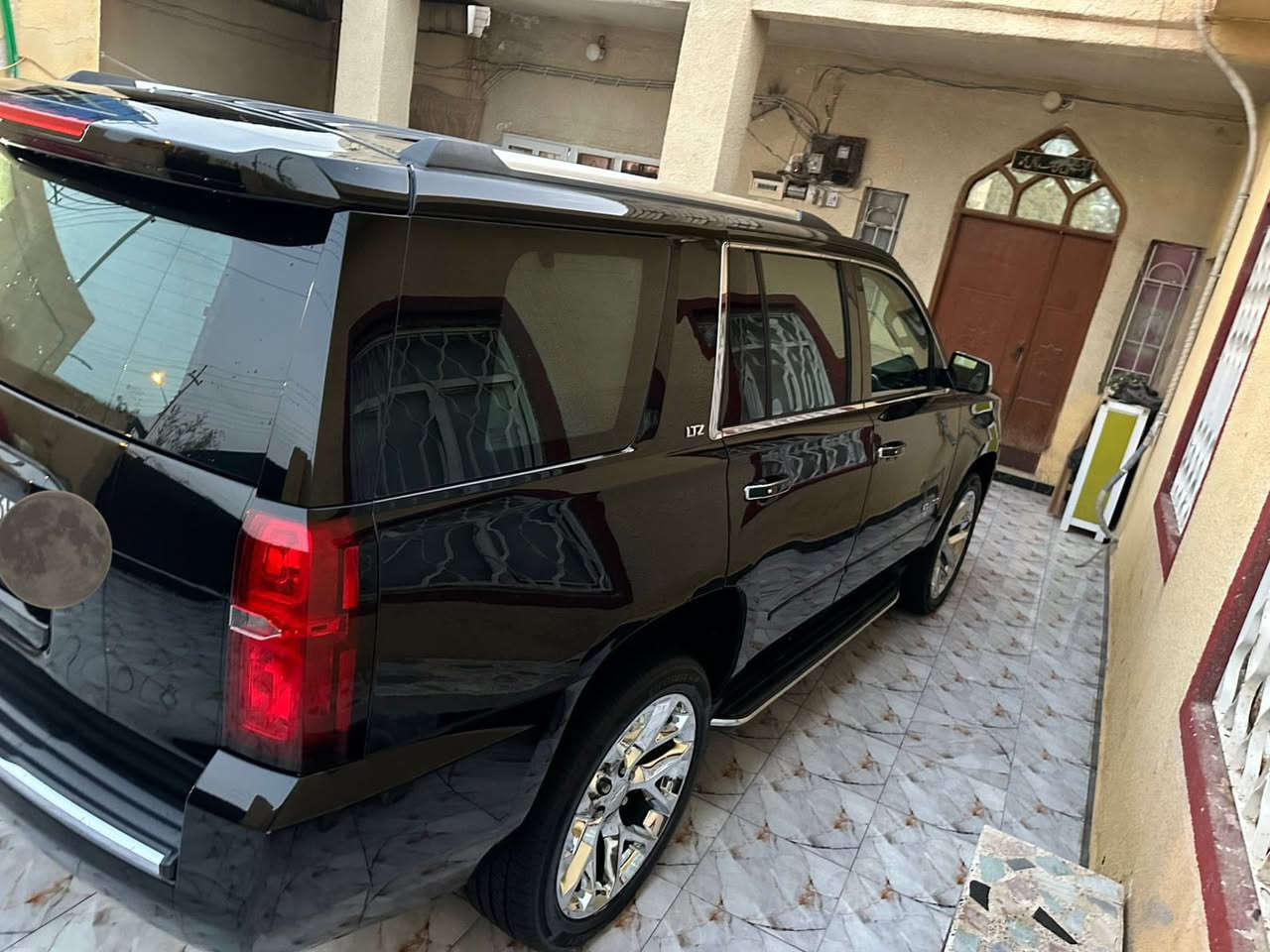 تاهو  خليجي LTZ (2016) كفاله عامه
✅ فول مواصفات  
✨ سيارة جديدة بمعنى الكلمة
🔧 حدادية جديدة
🛞 تخم تاير جديد
❄️ تبريد خير من الله
⚙️ محرك وكير بشرط
🚪 بيها بارد شبر بالباب مال السدر
📊 ماشية 94 ألف حقيقي
🏁 بعدها بحالة الوكالة

📮 السـعـر ✅ لايك و تعليق يصلك ع الماسنجر 📩

مكان تواجد السيارة: البصرة التنومة
رقم صاحب السيارة: ***********
الصفحة مكلف بالنشر
