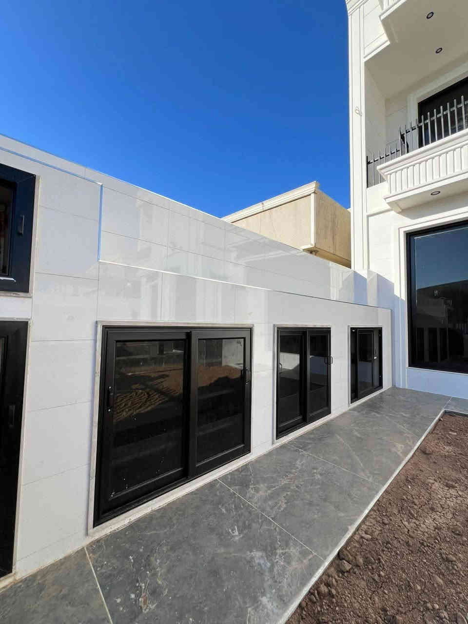 🏡 #منزل #للبيع في #أربيل - #كنجان  ستي 
📏 المساحة: 250متر
🏠 مكوّن من طابقين

✨ المواصفات:
 • 5 غرف نوم سويت 
 • استقبال أنيق
 • صالة واسعة
 • مطبخين (حار و بارد)
 • 5 صحيات
 • تصميم عصري وموقع مميز

📲 تواصل معنا الآن واحصل على كل التفاصيل:

📸 السعر والصورة  والفديوهات 
📞 تواصل مباشر واتساب أو اتصال:
📱 ***********وتساب 
📱 ***********وتساب 

#اربيل #كركوك #كربلاء #فلوجة #نجف #سماوه #عراق #بصره #دهوك #عقارات #عقاراتللبيع #اشتي_فيلج #حي_قربو #اربيل_الجديدة #ازادي_نوي #كلوبال_ستي #هيوا_ستي #لانه_ستي #فرمانبران #5حساروك #ماس_هيلز #كنجان_ستي_اربيل #حي_هفالان #قرية_الاسبانيه #كوردستان_ستي #زانر_ستي #بختياري #وزيران #مهندسين
