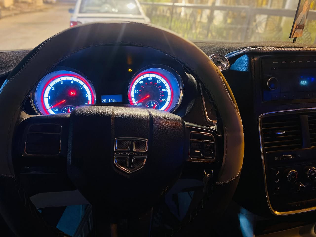 السلام عليكم دوج كرفان 2013 للبيع
بيبان كهرباي
صندوك كهرباي
كشنات بلع VIP
مكينه  3600
حادثه موضح بالصور
***********
السعر 130
