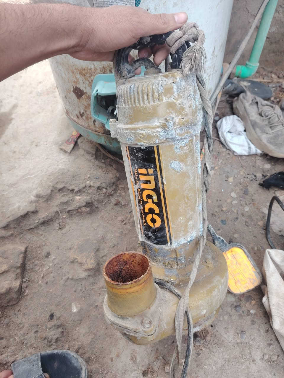 السلام عليكم
يوجد غطاس للبيع نظيف كلش مستخدم شهر واحد فقط مع صونده 35 متر وكذلك كيبل كهرباء، 50 متر
الشراي يتصل على الرقم ***********
