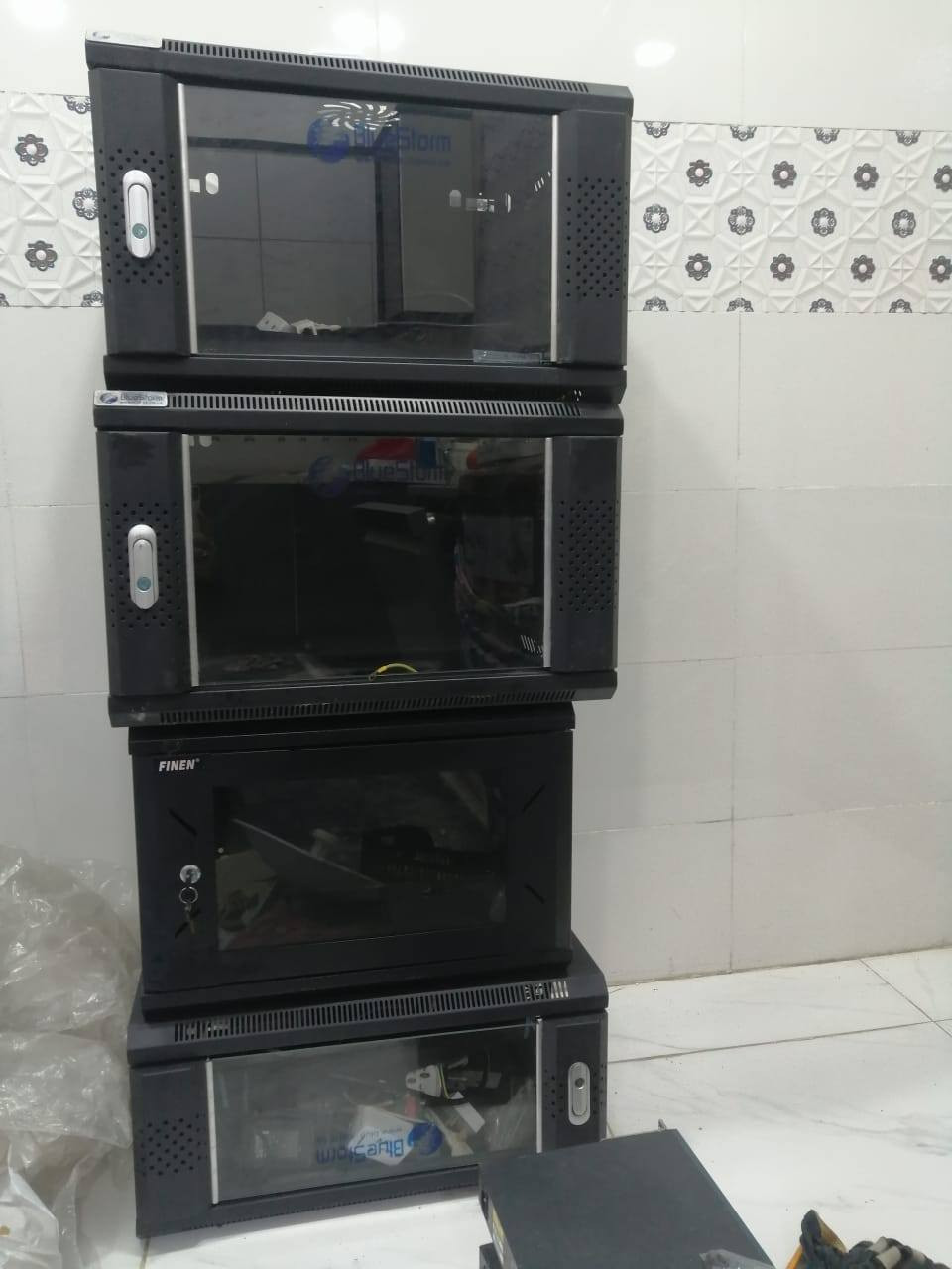 اومني 2.4 حجم كبير يستخدم للبث M2 نانو ستيشن او بور بيم M2
سويج  1009 بلاص

سيار راك جديد بالكارتون

مــــــــــــــــــيموسا 56V مفتوحه كامله مصفره بدون ايميل
 

روكت XW قطعه جدا نضيفه

                                                    قطعه M2 ستيشن 

عاكس فاربر

عاكس مكزما 900

عاكس 900 البنفسجي

عاكس 901 الاسود

912 6g قطع جدا جديده
زوجين 

بور بيم  عدد قطع نضيفه جدا

لايت بيم زوج جدا نضيف

 

سويج 1036 بلاص جديد بالكارتون

2011 شاشه

سويج سسكو 29650

سسكو 24 بورت كيكا 2960

هب تيبلنك 16 بورت

سكتر  زاويه 120  عدد  قطعه مع اسميات 

سكتر مع 912 عدد  

5g 912

دش 30 زوج

دشات ميموسا زوج

انتي نويز 26

انتي نويز 23

 راك   6 مع  ڤان سيار مع باج بنل

رااك 4u مع فان سيار مع باج بنل

متوفر توصيل لكل محافظات العراق
***********

ضمان فحص وتشغيل

متوفر اتصال او وتساب فقط فقط
