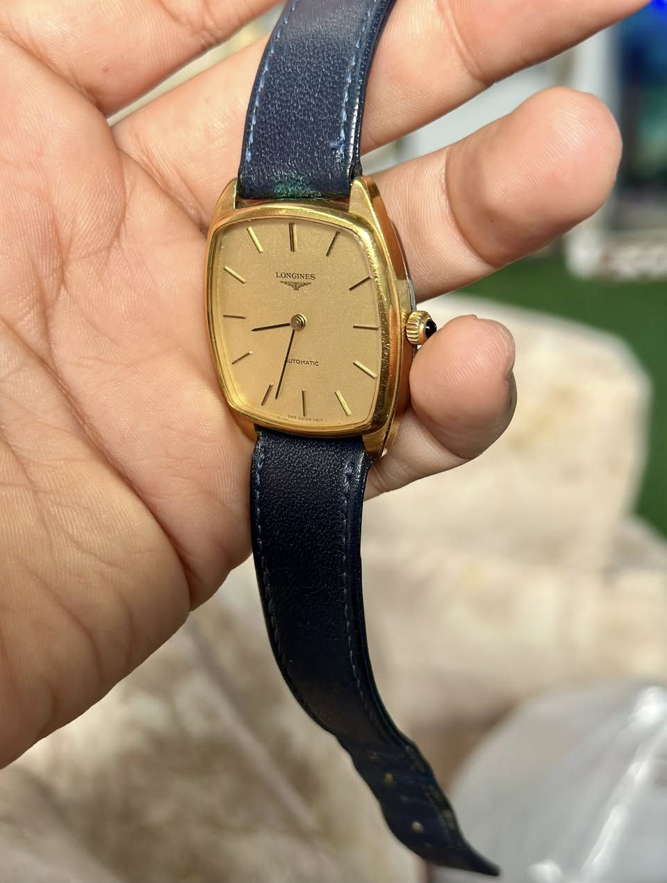 لونجين اوتماتيك نظافة 100‎%‎ فقط سير مستبدل جلد اصلي
السعر 375 دولار


**إذا كنت صاحب هذا الإعلان وتريد حذفه لأي سبب، رجاءا أرسل رسالة إلى الدعم الفني**