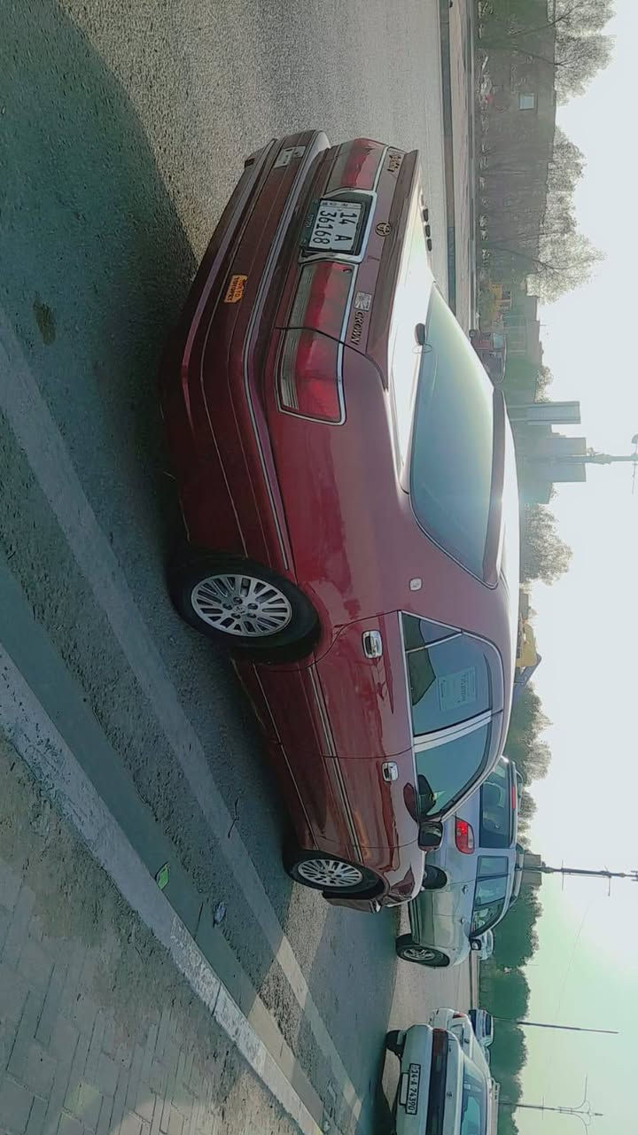 سلام عليكم جنون ملكه مديل 2000 بصره انكليزي ابسمي لون مميز ماروني محرك وكير فيفيتي فيشتين مكفول تبريد قطعتين امامي وخلفي ثلاجه اربع دكم  حداديه جديده سعر 120 وبيها مجال امراوس جارجر أوباما  عادي علوان بصره حي زهراء ***********
