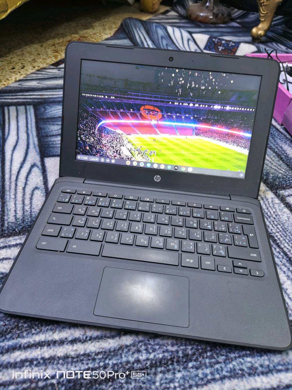 الديوانية مجمع الزيتون 
السلام عليكم لابتوب نضام اندرويد  hp شحن تايبسي 
نضام دراسي كلشي ذاكره 8 يصير رام مكان فلاش 2 شحن تايبسي 
2 ومكان هيتفون السعر 100 الف 
رقمي ***********