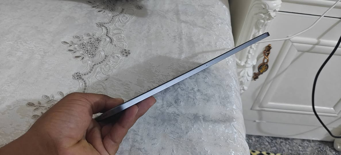 ايباد 11 برو الجيل الثاني نضافه 90%
بطاريه 83_85
كلشي مامبدل غراضه كامله 
ذاكرته 128 
سعره 650 
مكاني طويريج 
***********
