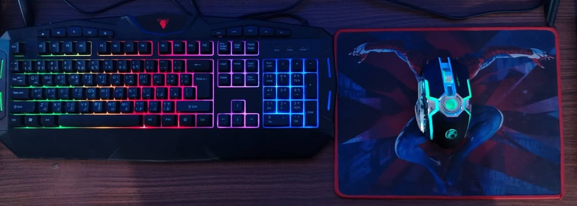 السلام عليكم
 
لابتوب لينوفو للبيع 
المواصفات بالصورة 
يجي وياه ماوس وايرليس جيمينج وكيبورد حجم 100% وماوس باد 

السعر 225 الف


**إذا كنت صاحب هذا الإعلان وتريد حذفه لأي سبب، رجاءا أرسل رسالة إلى الدعم الفني**