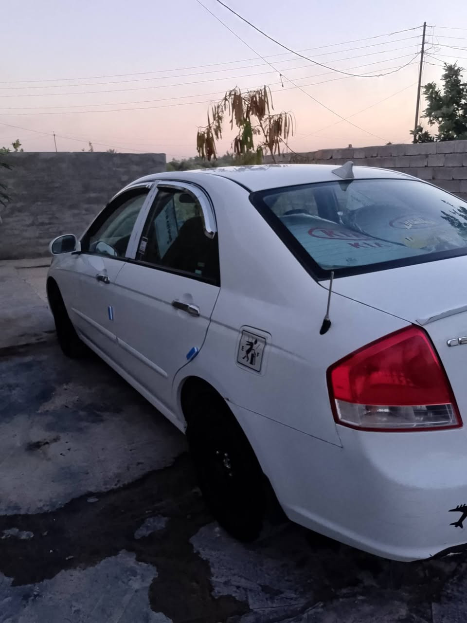سياره البيع مويل 2009 شرك      محرك وكير بدون ضربه سعر 90بيه مجال و مروس عادي الرقم تصال ***********
