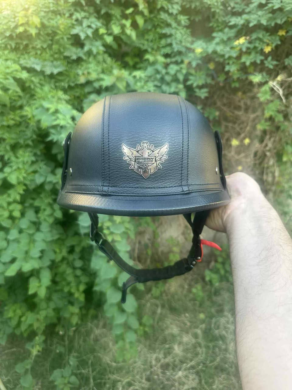 السلام عليكم خوذه هارلي معه نظاره للبيع ***********
