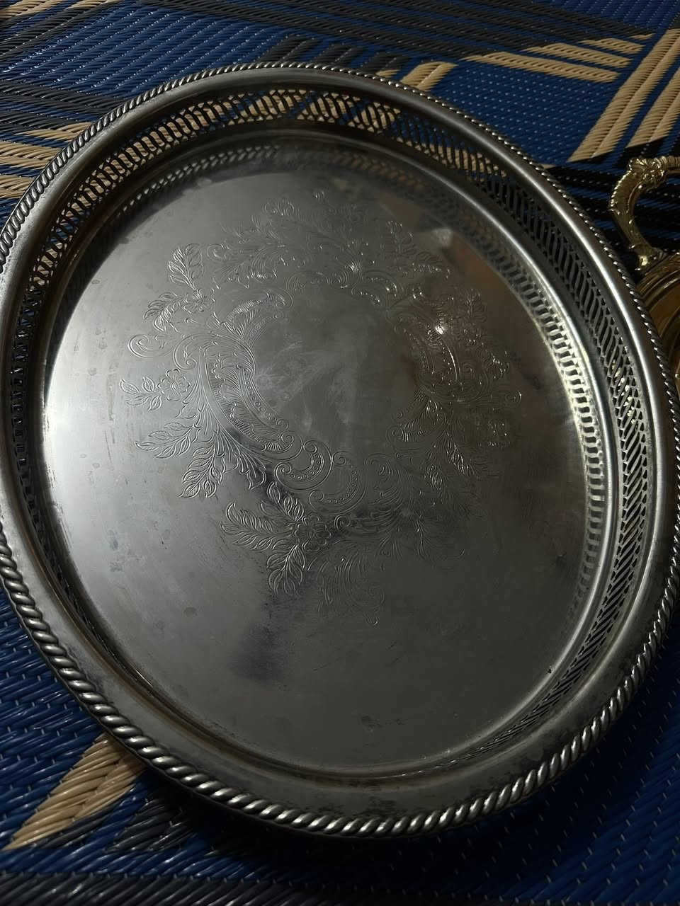 صياني نحاس ٣ مطلي بذهب ٢٤ ووحده مطلية بفظه للتواصل ***********
