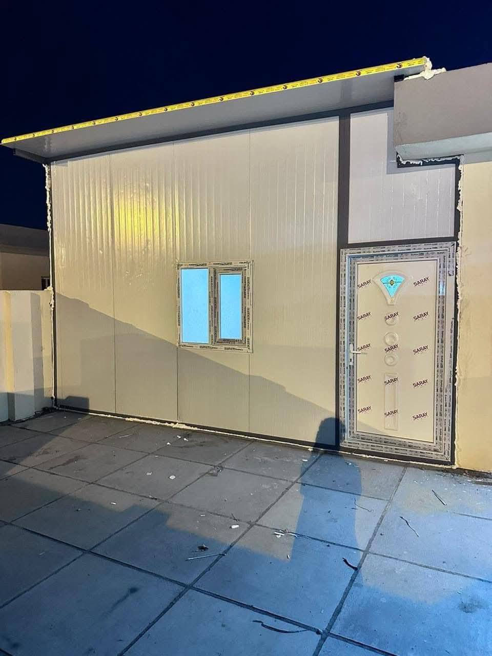 حداده ولحام متنقل جميع الأعمال الحديدية سقائف كرفانات جملونات ابواب جميع الأعمال الحديدية ***********
