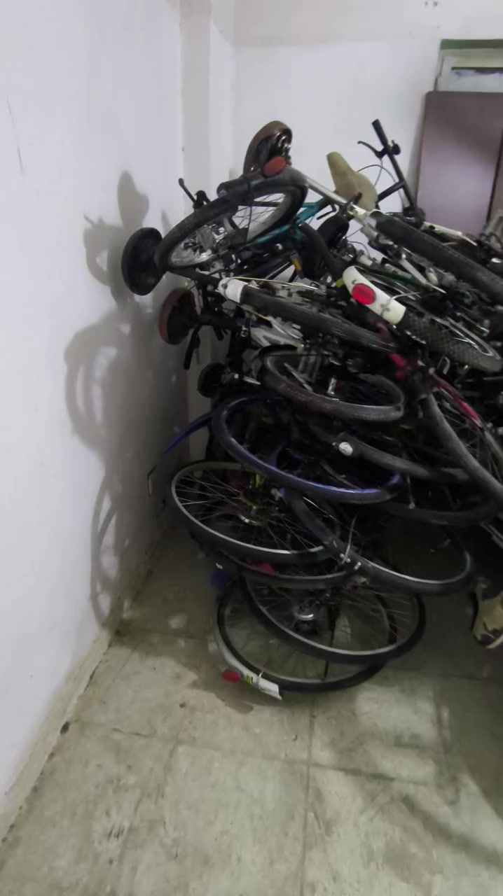 السلام عليكم
تصفيه محل بيسكلات 
للبيع جمله فقط 
العنوان ميسان 
اتصال فقط 
***********
