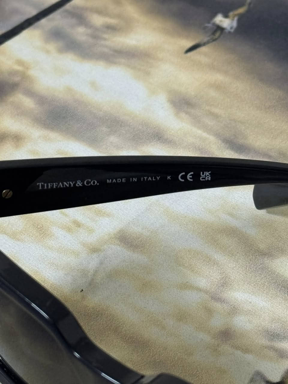 من نوادر التيفاني العريقه
قطعه مضلعه تضليع 

Tiffany&co 💎

اورجنال نوادر

نظافة 💯 

دزاين (pilot) طيارين 

الحجم فوق وسط 

لون عدسات اسود  

لون الفريم اسود 

للحجز والاستفسار خاص


**إذا كنت صاحب هذا الإعلان وتريد حذفه لأي سبب، رجاءا أرسل رسالة إلى الدعم الفني**