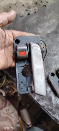 كيا كارنز توصيل لجميع المحافظات  07808504551 واتساب