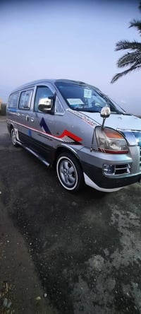 ستاركس 2007  تكمه وسنويه رقم بغداد انگليزي  محرك مفتوح كير عادي مكفوله...