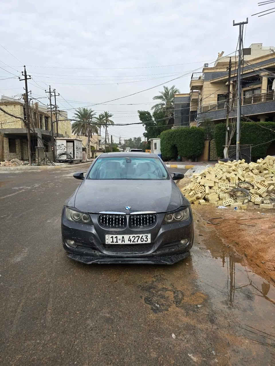 السلام عليكم 
E90  مديل 2008  مكينه n54  
السياره بيه صبغ حزام وايرباك الدؤكه وراجع سستم  ماشيه تقريبا 140 كيلو  تبريد شغال صدر جديد كير جديد جوينات مي هواء نوزلات فيت بم كله جديد وجاهزه للاخير 
بيهه بعض النواقص
الصدر الخلفي جديد لكن بيه طبه اعتقد بسبب الويل لان ١٨ جبير
وبيهه واحد من التيربوات بيه ليك بسيط وبيهه كم مكان بيه جراد 
 لكن السياره فول نشاط وشلعه ومعدل رهيب غرفتهه جديده داخل نظيف المكينه صافيه 
للبيع او مراوس 
السعر 77 وبيهه مجال بسيط 
مكاني بغداد الكماليه 
***********
