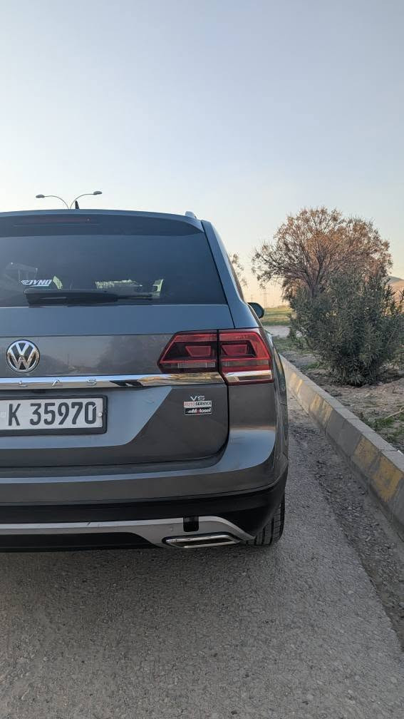 Volkswagen Atlas SE 2019

حادث كلش بسيط بدون دواخل
ايرباك ستيرن سستم 
حجم المحرك 6 سلندر
عداد المسافة 105 مایل 

المواصفات:
بصمة تشغيل
بصمة أبواب
تشغيل عن بعد (Remote Start)
صندوق شفط كهربائي 
رادار أمامي (تحديد مسار)
رادار جانبي (نقاط عمياء)
رادار خلفي (تحذير من الاصطدام)
تحكم وضعيات القيادة Drive Modes 
تبريد مركزي لمس
كشنات جلد+تدفئة
هاند بريك بصمة
Android Auto 
Apple Car Play 
مانع انزلاق+ABS
شاشة كبيرة لمس
رادار خلفية+ كاميرا 
تحكمات استيرن
اوتو ستارت Auto start 
اوتو ستوب Auto Stop 
وبقية المواصفات المعروفة

(العنوان سليمانية) ***********
---------------------------------------------------
Volkswagen Atlas SE 2019

دەعمەکەی زۆر بەسیتە ناوی هیچ نەگرتووە
ئێرباگی سوکان سیتمە 
قەبارەی بزوێنەر 6 پستن
مەودای رۆیشتن: 105 مايل

تایبەتمەندییەکان:
بەسمەی ئیشپێکردن
بەسمەی دەرگا
ئیشپێکردن لە دوورەوە (Remote Start)
سندووق شەفت ئۆتۆماتیکی
ڕاداری پێشەوە (دیاری کردنی ڕێگا)
ڕاداری تەنیشتەکان (خاڵی کەمتر دیار)
ڕاداری دواوە (ئاگادارکردنەوەی تێکەڵبوون)
کۆنتڕۆڵی دۆخی شۆفێرکردن (Drive Modes)
ساردکەرەوەی گشتی
کوشن جلد + گەرمی
هاندبریکی بەسمە
Android Auto
Apple CarPlay
دژە خلیسکان + ABS
شاشەی گەورە تاچ‌سکرین
ڕاداری دواوە + کامێرا
کۆنتڕۆڵی ستێرین
Auto Start (دەستپێکردنی ئۆتۆماتیکی)
Auto Stop (وەستاندنی ئۆتۆماتیکی)
و هەموو تایبەتمەندییە ناسراوەکانی تر
(ناونیشان: سليماني)

ژمارەی شاسی: 1V2WR2CA3KC565150

بۆ پەیوەندی کردن لە ڕێی واتس ئەپ

*********** السليمانية, العراق
