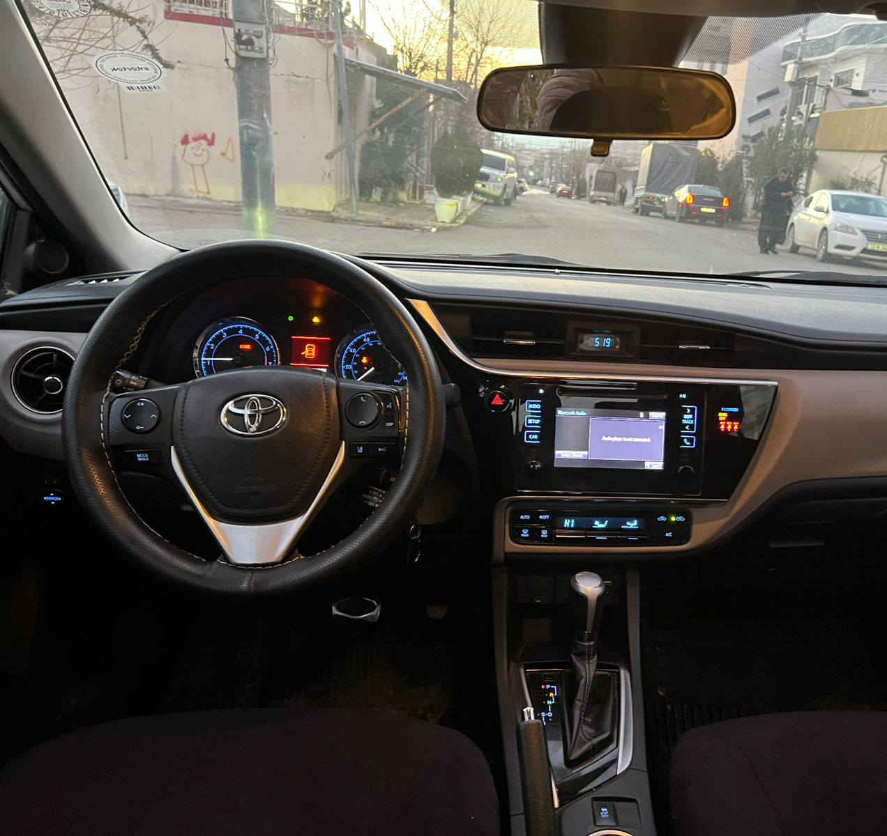 تۆیۆتا کرۆلا 2019 Le
تەنها  80 هەزار مایل ڕۆشتوە
 سەنەوی تازەیە
سەيارەكه زور پاک و جوانه 
بى كيشەيه بى مەسرەفه 
گير و مەكينه به شەر
ت بى كرانەوه بى عەيب
پێش و پشتی کەپسە

سعر : لە کۆمێنت داوای بکە ڕاستەوخۆ بۆت دێت 🤖 

درگاو چەمەلەغێکی گۆراوە
 دووپارچه و نیوی  پەمپی ئەمریکای  هەيه
 بى ناو بى ئيرباك بەشەرت 
هیچ کێشەیەکی تێدا نییە

ژمارەی خاوەنەکەی 
***********
***********
